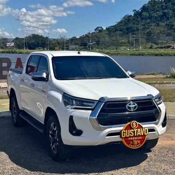  Toyota Hilux SRX ou R$250.000 no Pix 💰 🚀